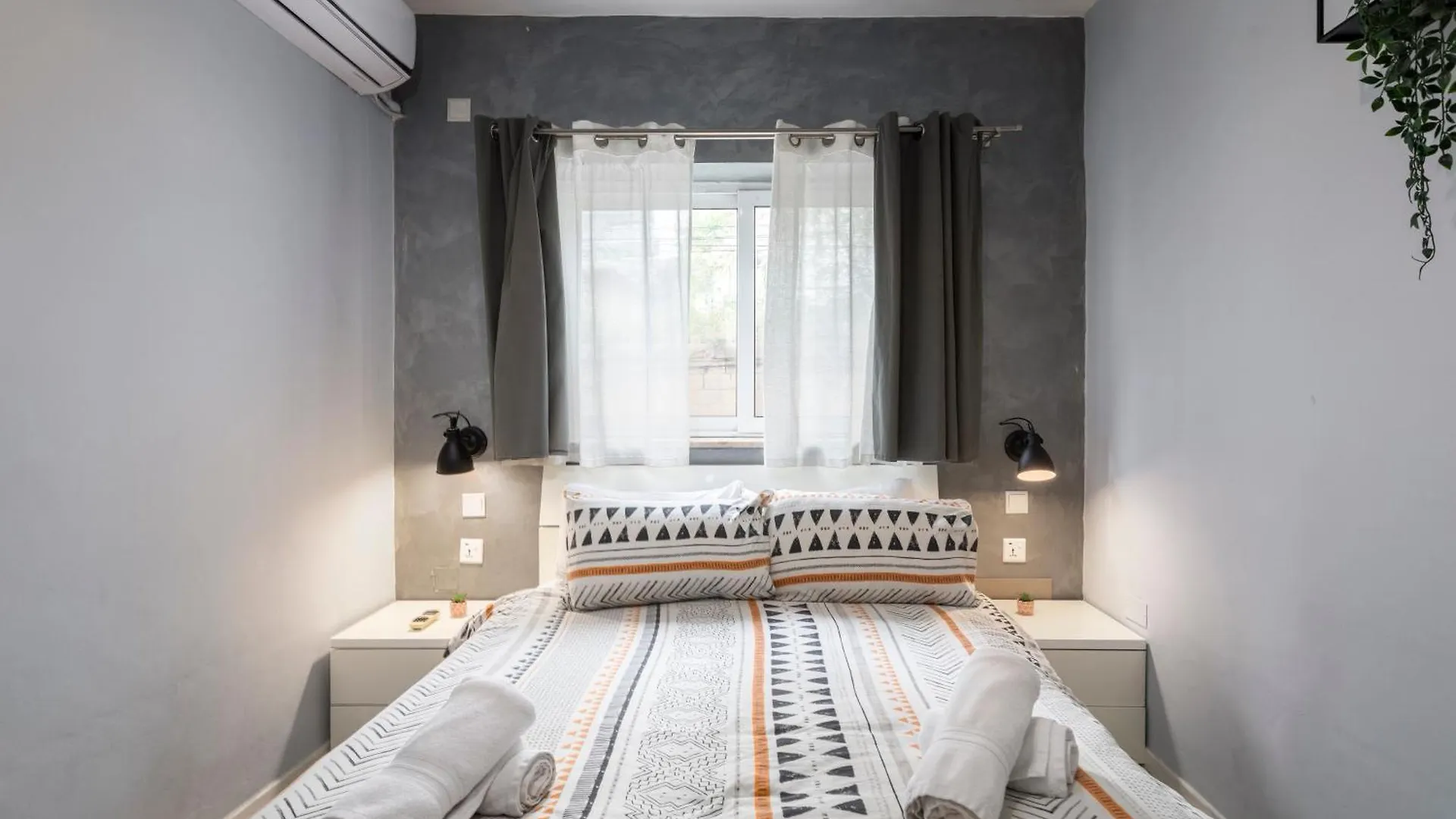 Modern 3 Bedroom & 3 Bathroom Apartment - Near Balluta Bay San Giuliano