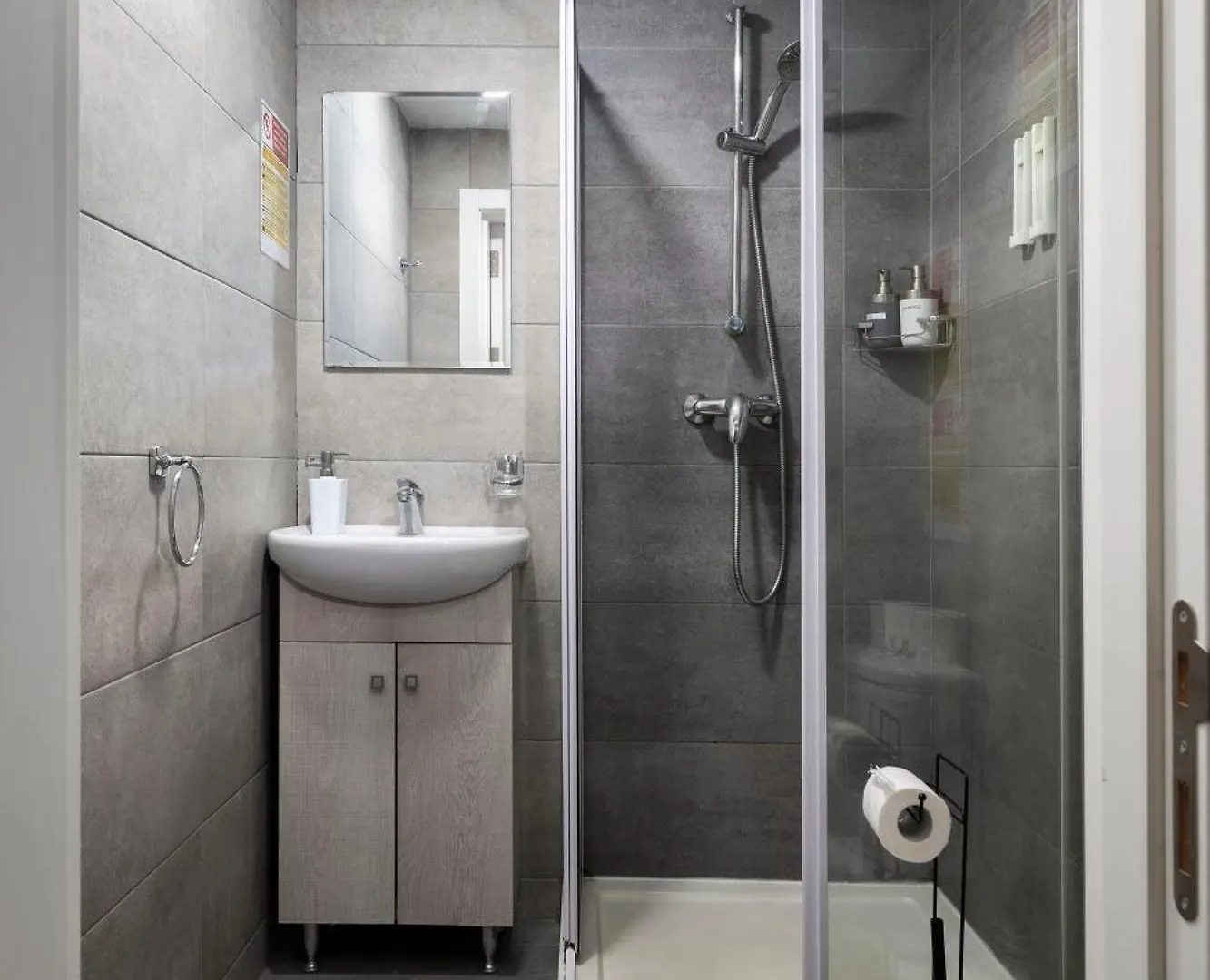 Modern 3 Bedroom & 3 Bathroom Apartment - Near Balluta Bay Saint Julian's